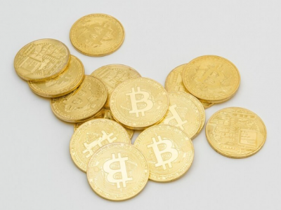 반등 때마다 매도벽…비트코인, 94K 달러에서 ‘압력 테스트’ 지속